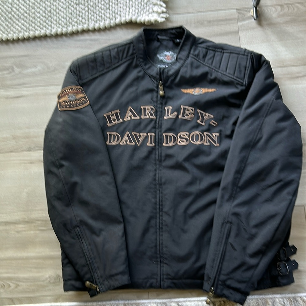Men’s Harley Davidson Jacket size extra-large, perfect condition